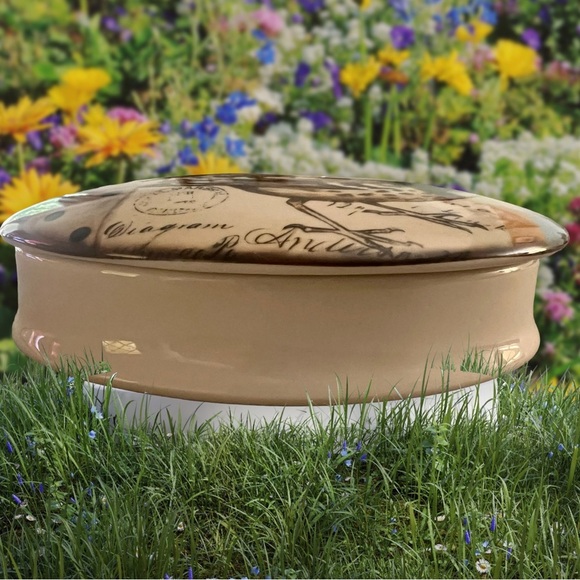 Vintage Kimberly Poloson Ceramic Oval Trinket Box (Dish & Lid). - Picture 4 of 6